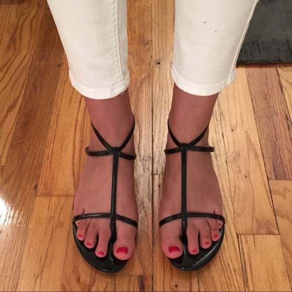 JIMMY CHOO BLACK PATENT LEATHER SANDALS - Picture 3 of 8